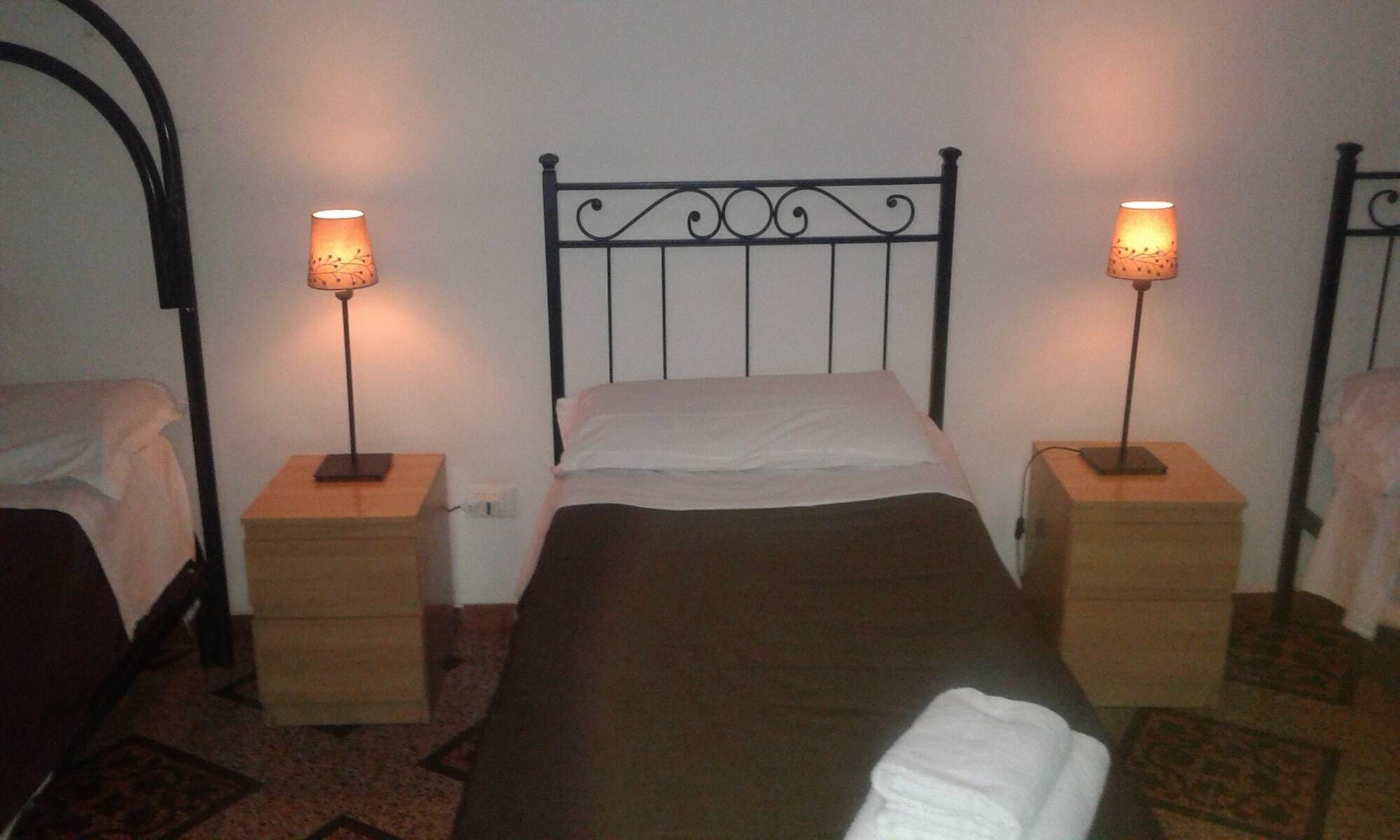 Hostel Castello Maggiore Rom Eksteriør billede